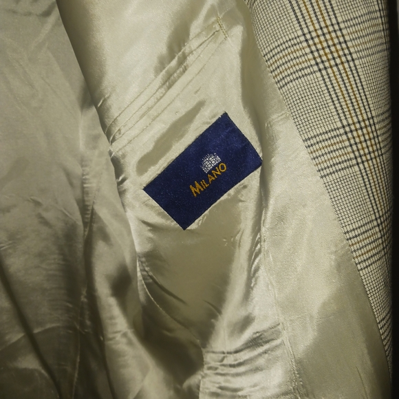 Men's Beige Checkered Blazer - Picture 4 of 6